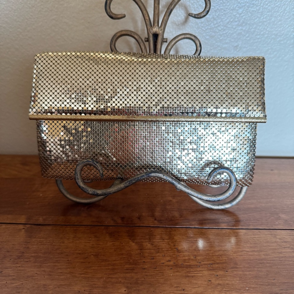 Whiting and Davis Glamorous Gold Metal Mesh Evening Clutch Purse Vintage - Picture 8 of 10